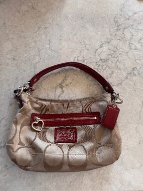 Coach Poppy Signature Satin Shoulder Bag – Chic Y2K Glam ✨